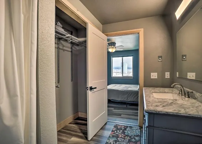 Spacious W/ Mountain Views! Casa vacanze Saratoga